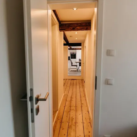 Modern Dream Location Apartment, Old Town Lejlighed